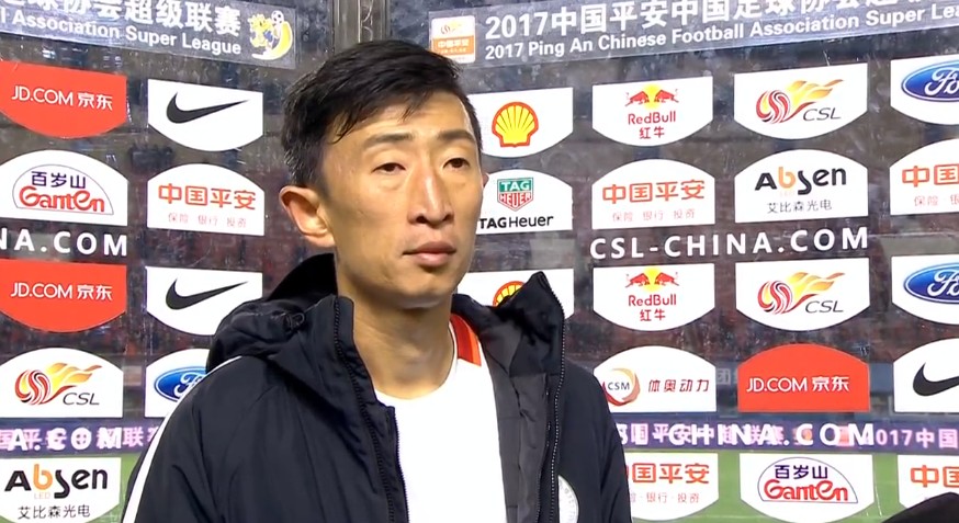 第27分钟，内德伊科维奇右路禁区扣过格拉利什后一脚兜射稍稍高出横梁。